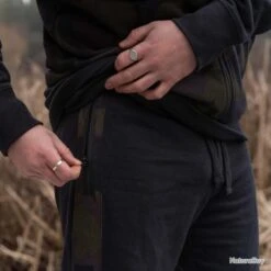 Avid Carp Distortion Onesie M -Pêche Offres Boutique 00009 Distortion Onesie M